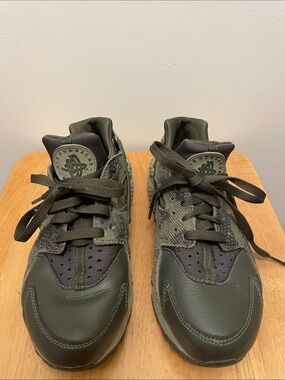 Nike Olive Green Huarache Sneakers
